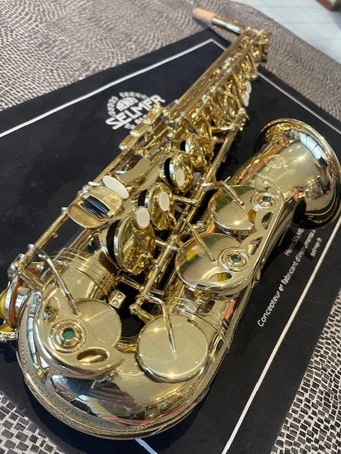 henri-selmer-paris-serie-iii-alt-saxophon-2005-nr-676731-lackiert image 2