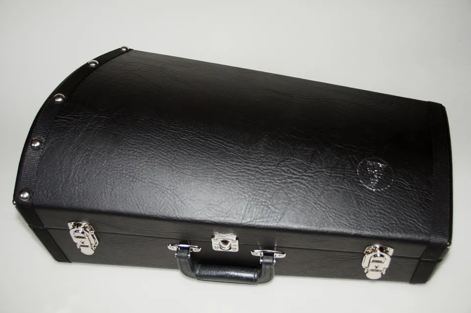 k-hnl-hoyer-holzkoffer-etuis-f-r-basstrompete-nr-601-37-601-38 image 1