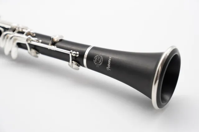 henri-selmer-paris-pr-sence-bb-klarinette-17-klappen-rewind-baujahr-2022 image 1