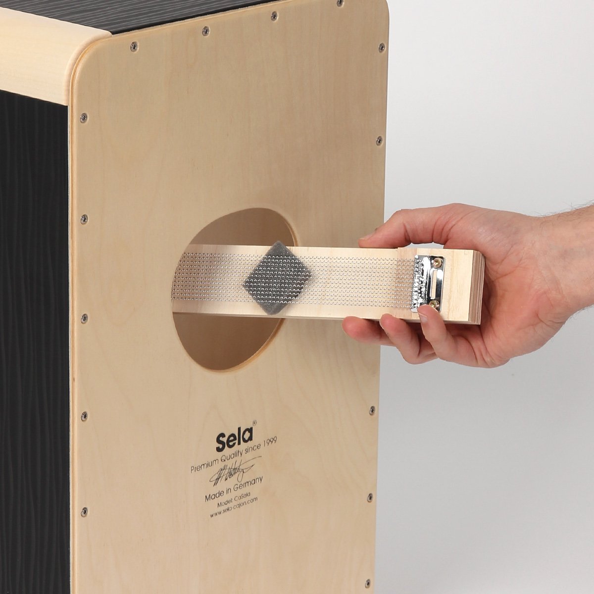 sela-wave-black-pearl-se-023-cajon-mit-15-mm-birkenkorpus-herausnehmbarer-snare- image 7